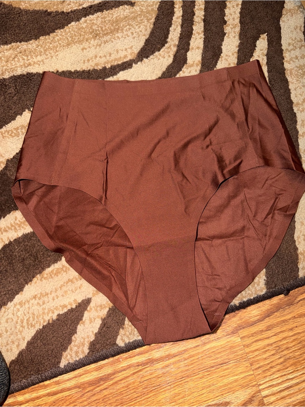 High-Waist Seamless Briefs in Chocolate Brown. NWT